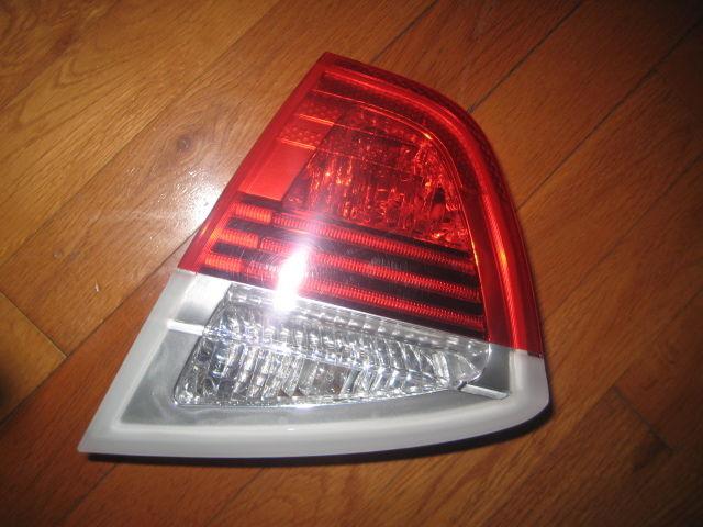 Genuine bmw e90 3 series 2005-2009  right side trunk lid tail light excellent