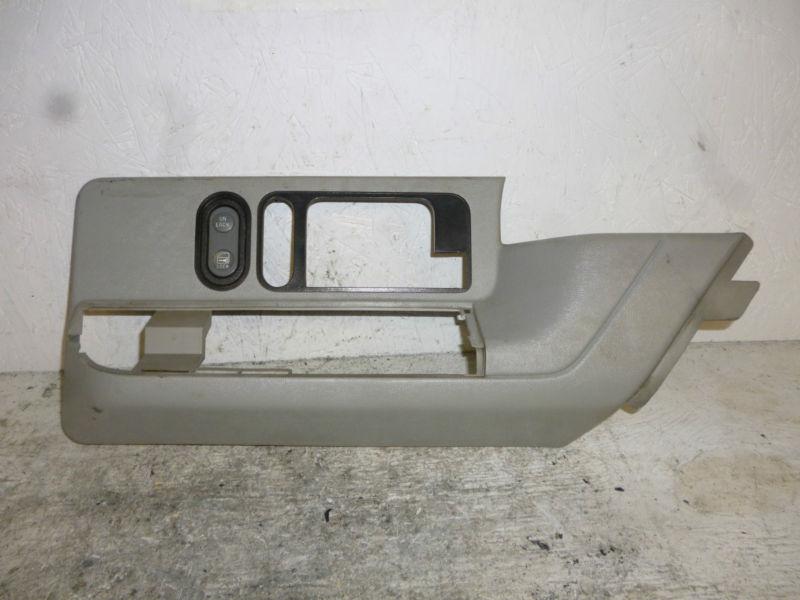 92 93 94 95 96 suburban window switch door handle trim bezel passenger right rh