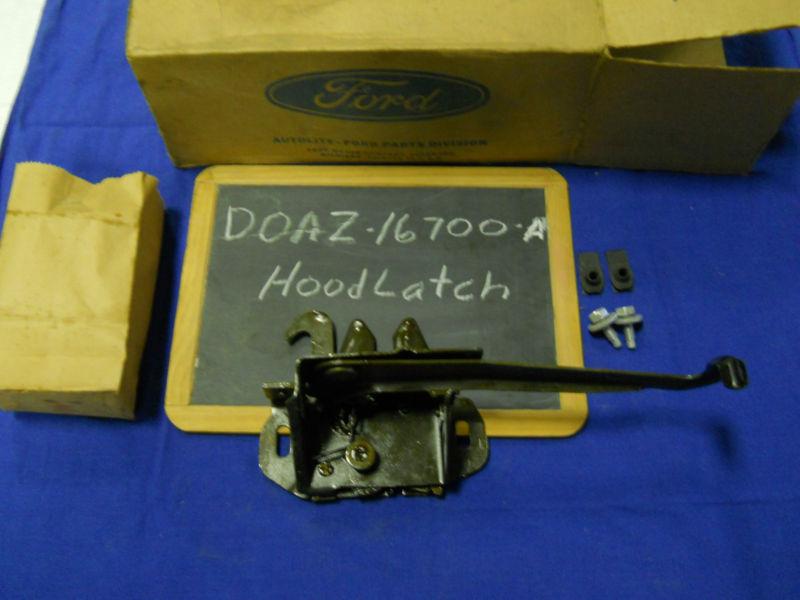 1970 ford ltd hood latch doaz-16700-a nos in box