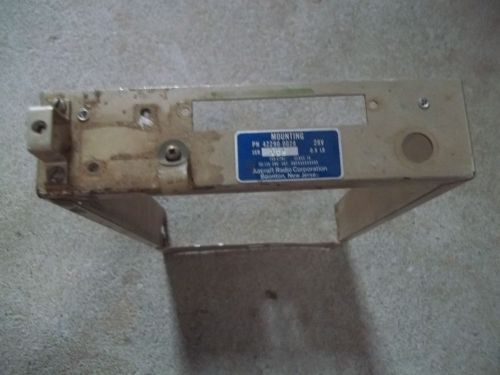 Cessna p/n 42290-0028 arc rt-359a mounting rack tray