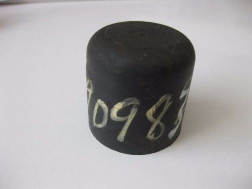 &#034;new&#034;909830 omc 0909830 (&#034;1-1/4&#034;) plug-off rubber end cap