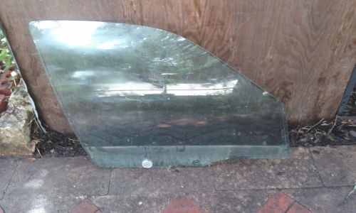 1997 ford crown victoria - passenger side / right side front door glass