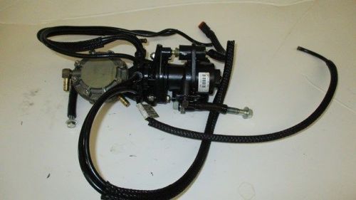 Johnson evinrude 2003 225 hp oil injector manifold assy 5000527 pump 5001505