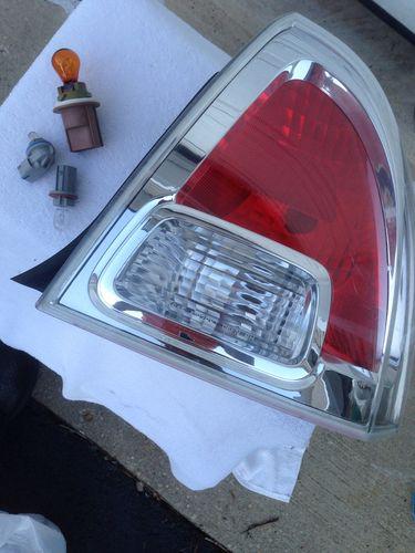2008 ford fusion oem taillight set