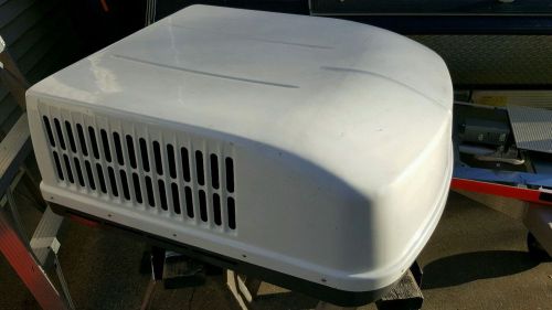 Dometic rooftop air conditioner