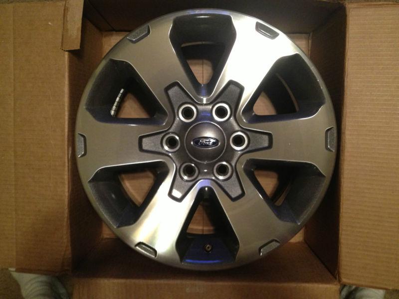 Ford f150 fx2 / fx4 18" oem factory alloy wheel with center cap
