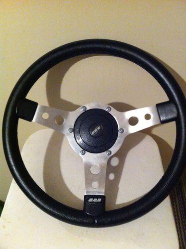 Momo style 14" od 3 spoke leather steering wheel with extention