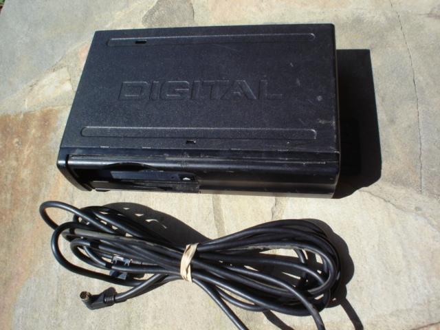 Ford oem 6 disc cd changer & control cable only for fm modulator system 4 parts