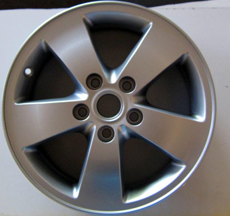 Pontiac wheel grand prix 89060318 5 spoke 16" x 6.5 115mm 5 lugs original new