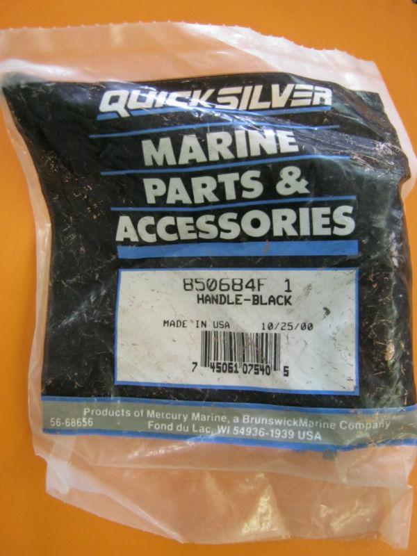 Quicksilver 850684f 1 front handle black 