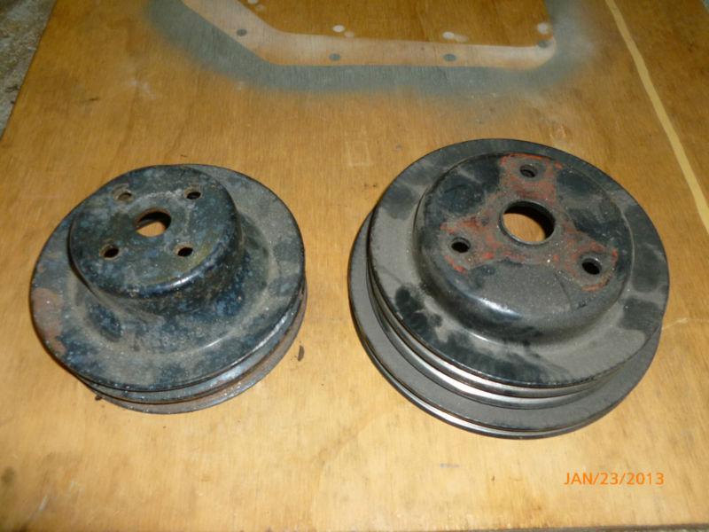 Small block chevy long water pump pulleys &  complete alt, bracket  