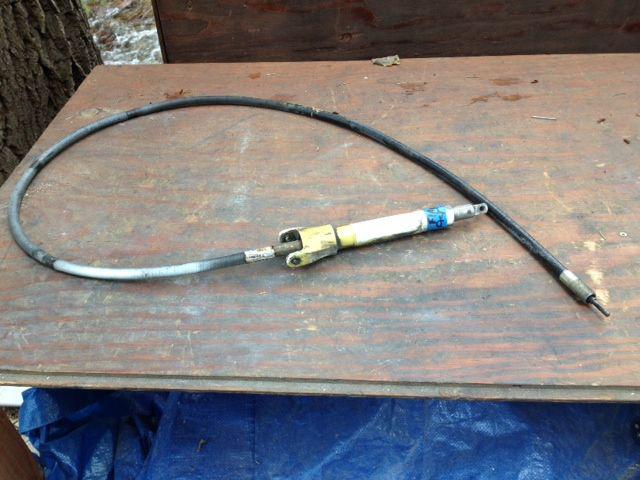 Beechcraft baron right side flap actuator w/ cable