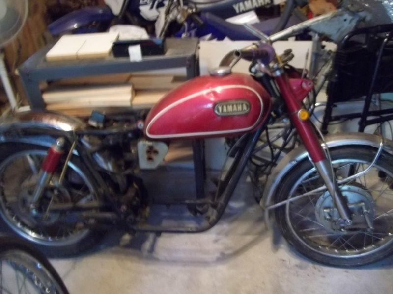 Yamaha 1970 ds6 for parts incomplete