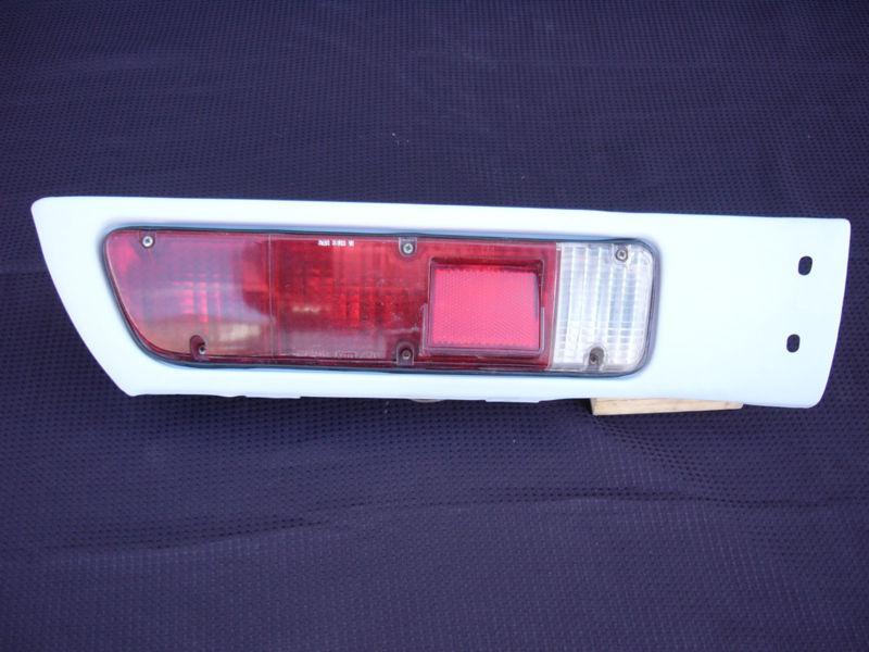 1971 72 73 74 75 76 77 datsun truck driver's side taillight assembly oem