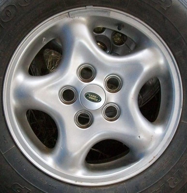 1999-2002 land rover discovery factory oem 16" wheel with center caps