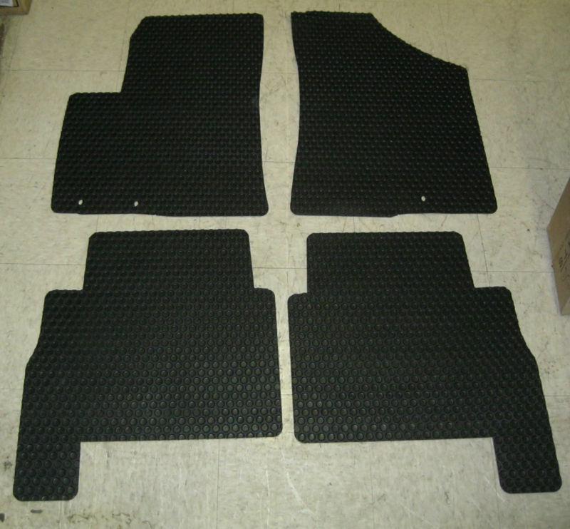 2013+ kia sorento custom fit black rubber floor mats protect the interior