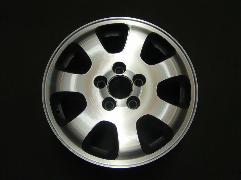 2002-2004 honda odyssey wheel, 16x6.5, 7 spoke machined/silver