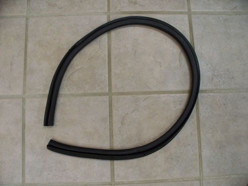 1973-77 monte carlo cowl seal used