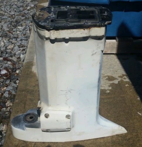 1996 johnson/evinrude 150/175 hp mid-section with exhaust plate - free shipping