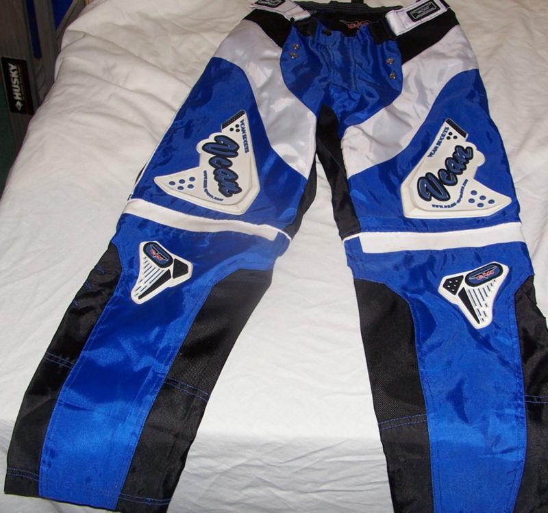 Youth vcan motocross pants medium used in good  shape