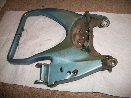 1960 10hp evinrude johnson outboard motor tiller arm mounting bracket