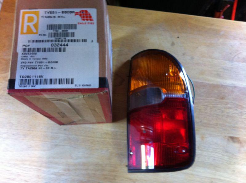1995-2000 toyota tacoma factory oem passenger right taillight assembly 