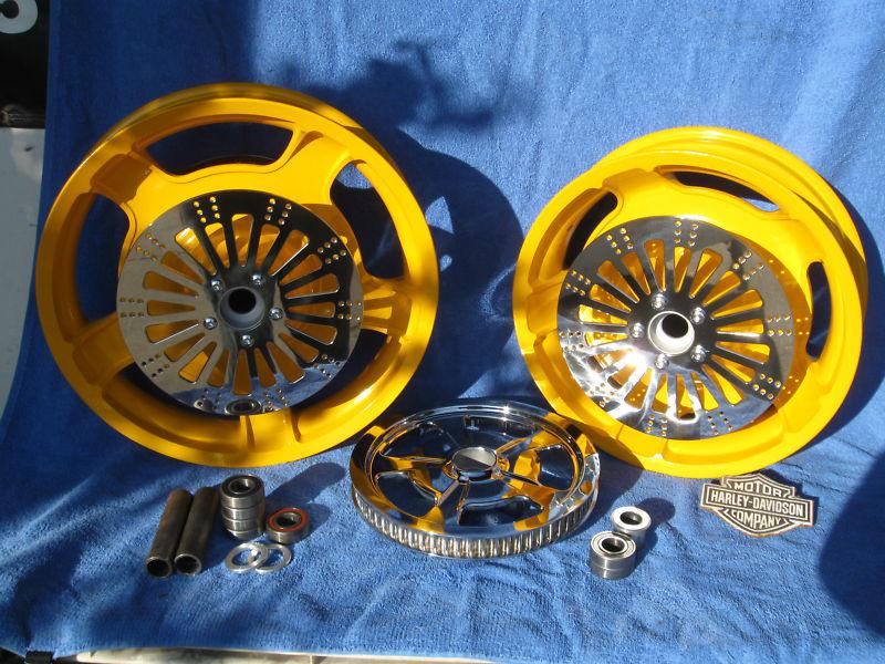 Harley  street glide air  strike  touring wheels,rotors,pulley nice package deal
