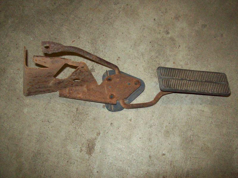  73- 80 chevy gmc truck accelerator pedal assembly