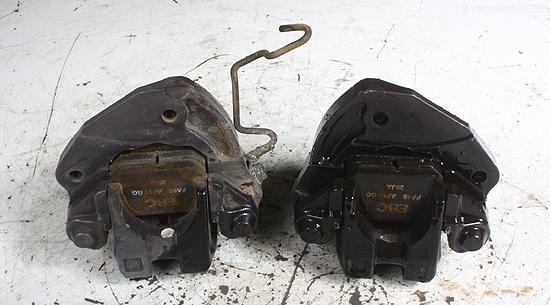 1982 kawasaki kz1100 kz1100a2 front brake calipers/oem
