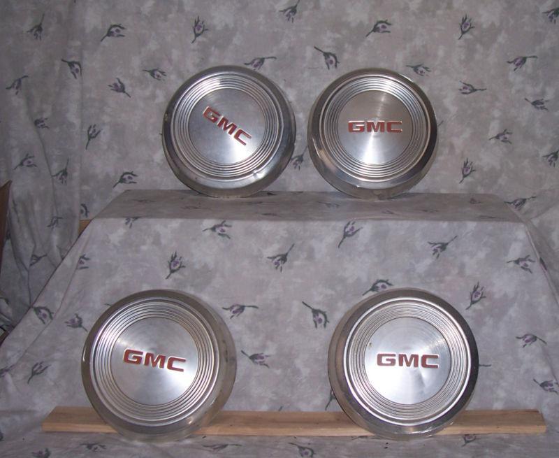 Fit's 1985 to 1999 gmc s10 s 15 & sonoma & van (4) dog dish hub caps 15" rims