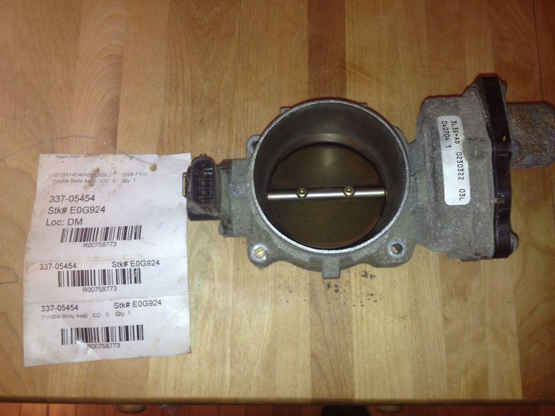 2004-2010 oem ford f150 expedition 5.4l throttle body 3l3e-9e926-ad