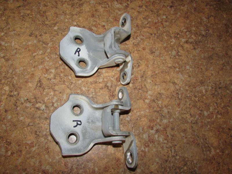 Toyota hilux tacoma truck right door upper and lower hinge hinges 1996-2004,1998