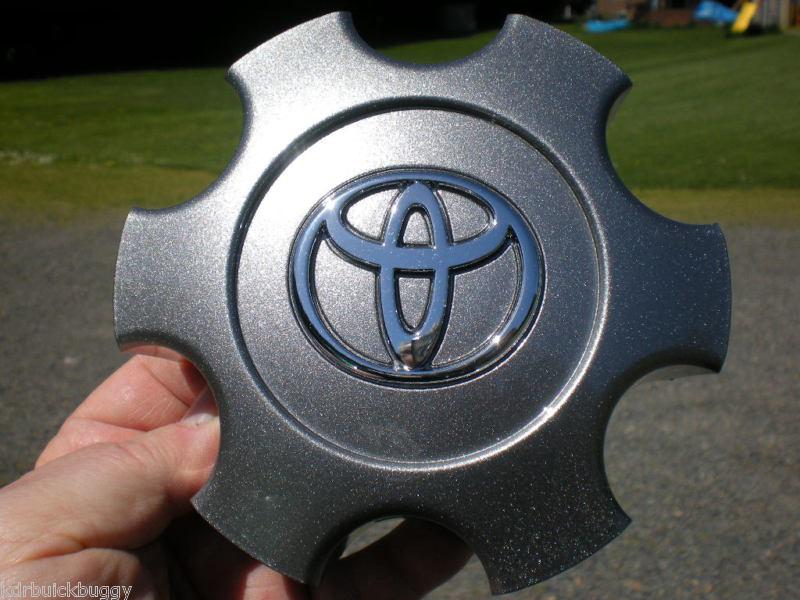 03-07 toyota sequoia tundra gunmetal oem center cap p/n 42603-420nm-01