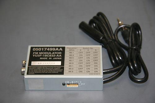 Mopar fm antenna modulator dodge chrysler jeep ipod mp3 rca input 05017499aa