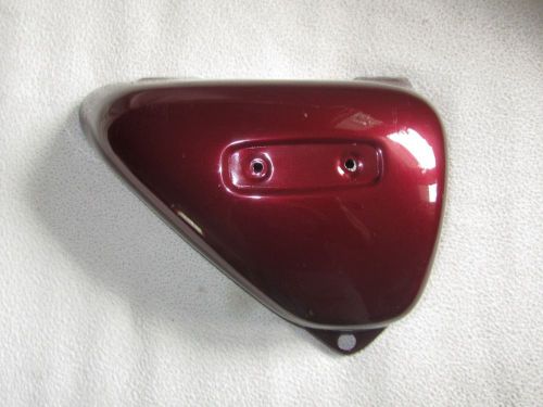 1995 96 triumph thunderbird motorcycle tt 900 sport. right side cover maroon red