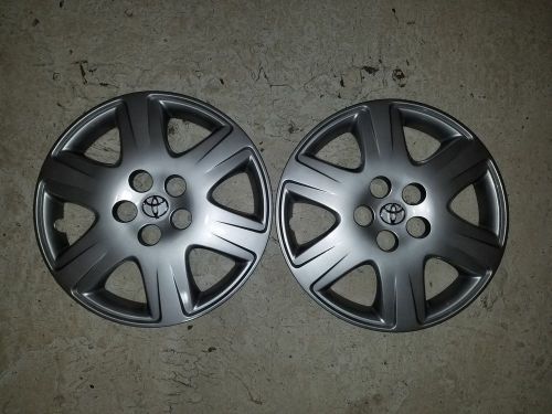 Set of 2 new 03 04 05 06 07 corolla 15&#034; hubcaps wheel covers 61133 free shipping