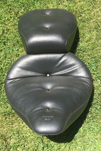 Mustang wide super touring one-piece regal seat 1984-1999 harley softail deuce.