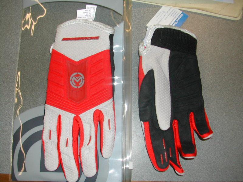 Moose racing motocycle gloves size med 3330-0953 new in pkg