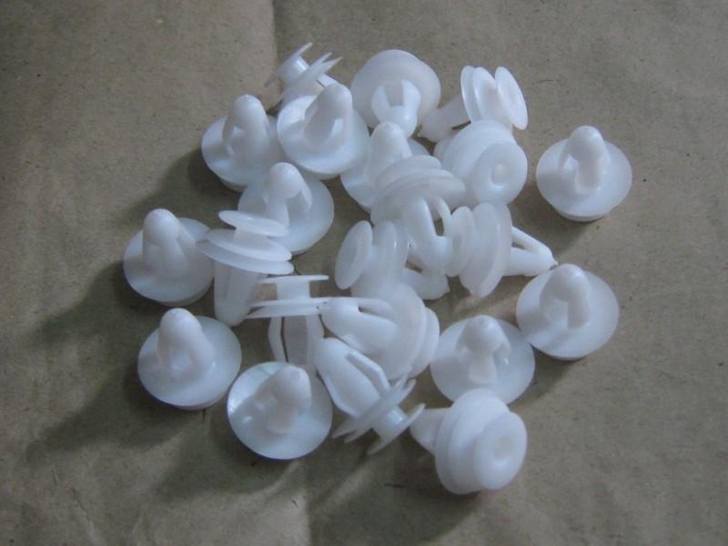 Purchase Suzuki Samurai Door Panel Pins Studs Clips (Set of 22) 9095