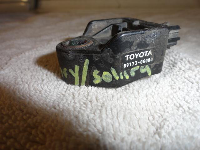 04 - 08 toyota solara airbag sensor camry rav corolla matrix oem