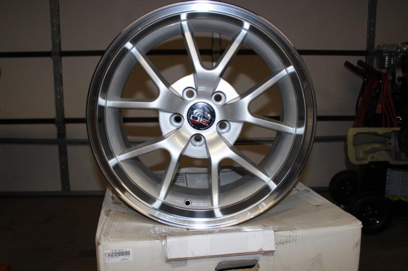 2 new  silver 18x10 fr500 replica wheels ford mustang 5 lug