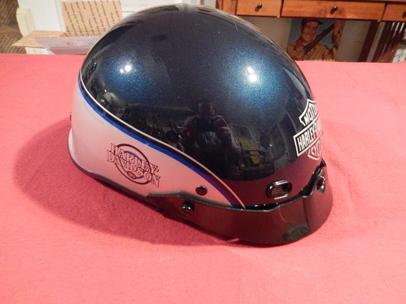 Harley davidson motorcycle helmet excellent lightly used condition small