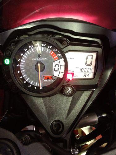 2008 suzuki gsxr 1000 gauge dash cluster (tach, rpm, speedometer)