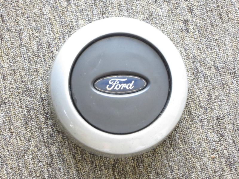 Factory ford center cap, fits on f 150, expedition years 2003 - 2006 vehicles.