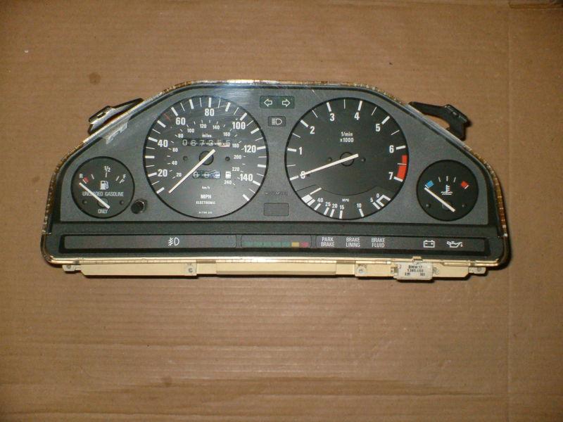 Bmw e30 325i instrument cluster speedometer  88-92 only 67k vgc new gears/batts 