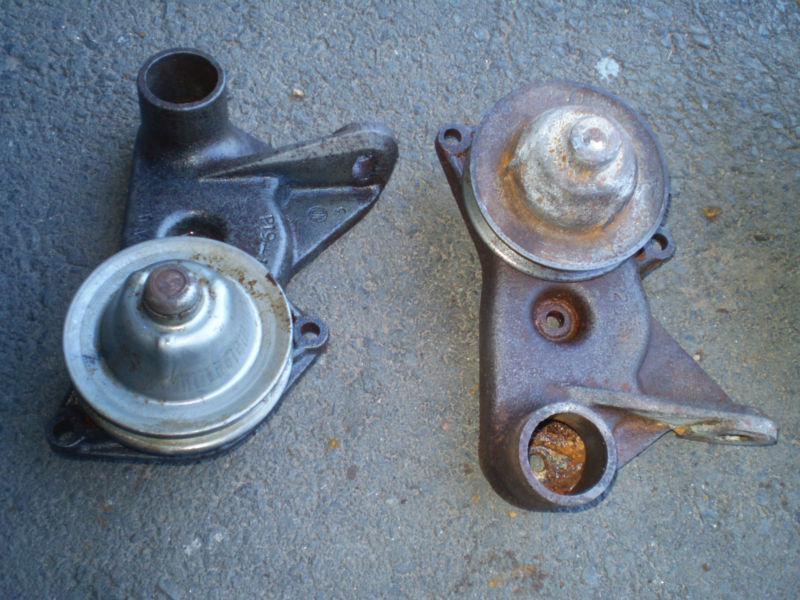 1939-40-41-42-46-47-48 mercury water pumps in box pair right/left vintage