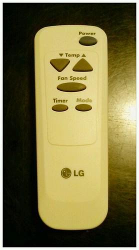 Lg remote control for air condition room unit, model no. lw1213er