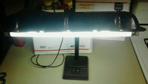 Original 1965 ford mustang 289 valve cover converted to a desk lamp  awesome