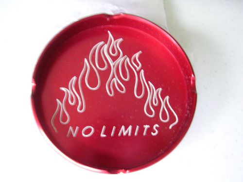 Ashtray/coaster-aluminum-red-flame design-&#034; no limits&#034;-motorsports direct