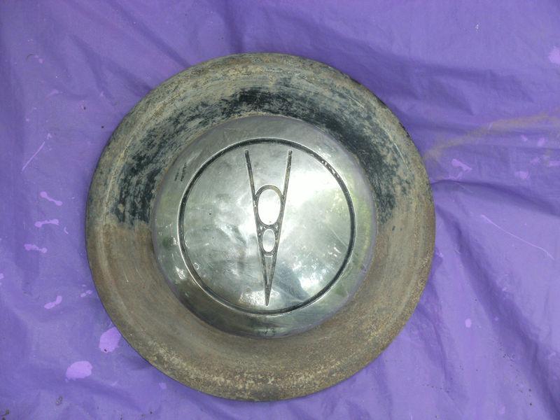 One hubcap